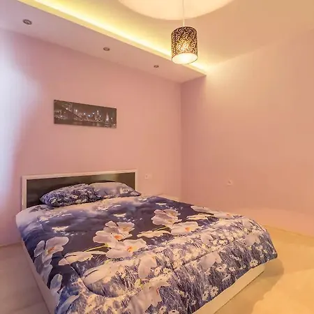 Luxury * ソフィア